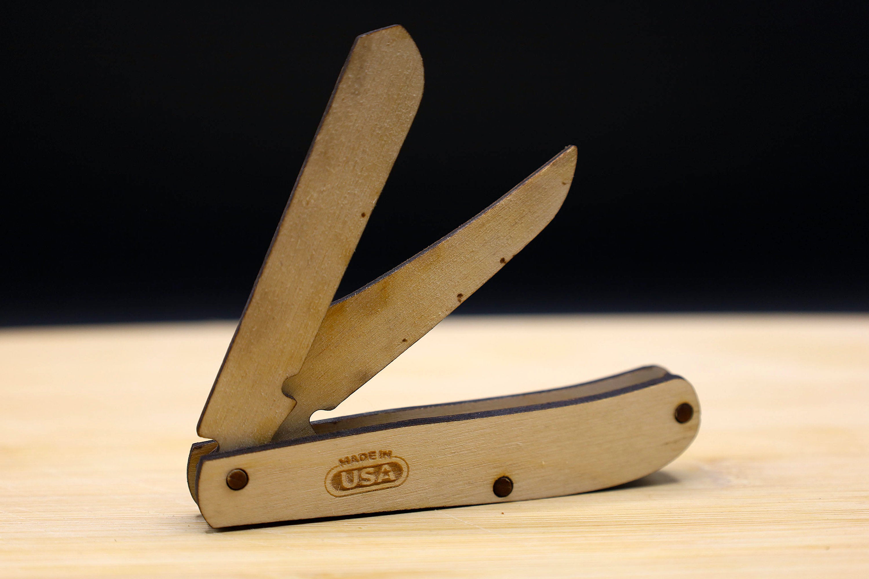 Customizable Two Blade Wooden Pocket Knife SVG | Folding Knife Laser Cut Template | Glowforge & LightBurn File